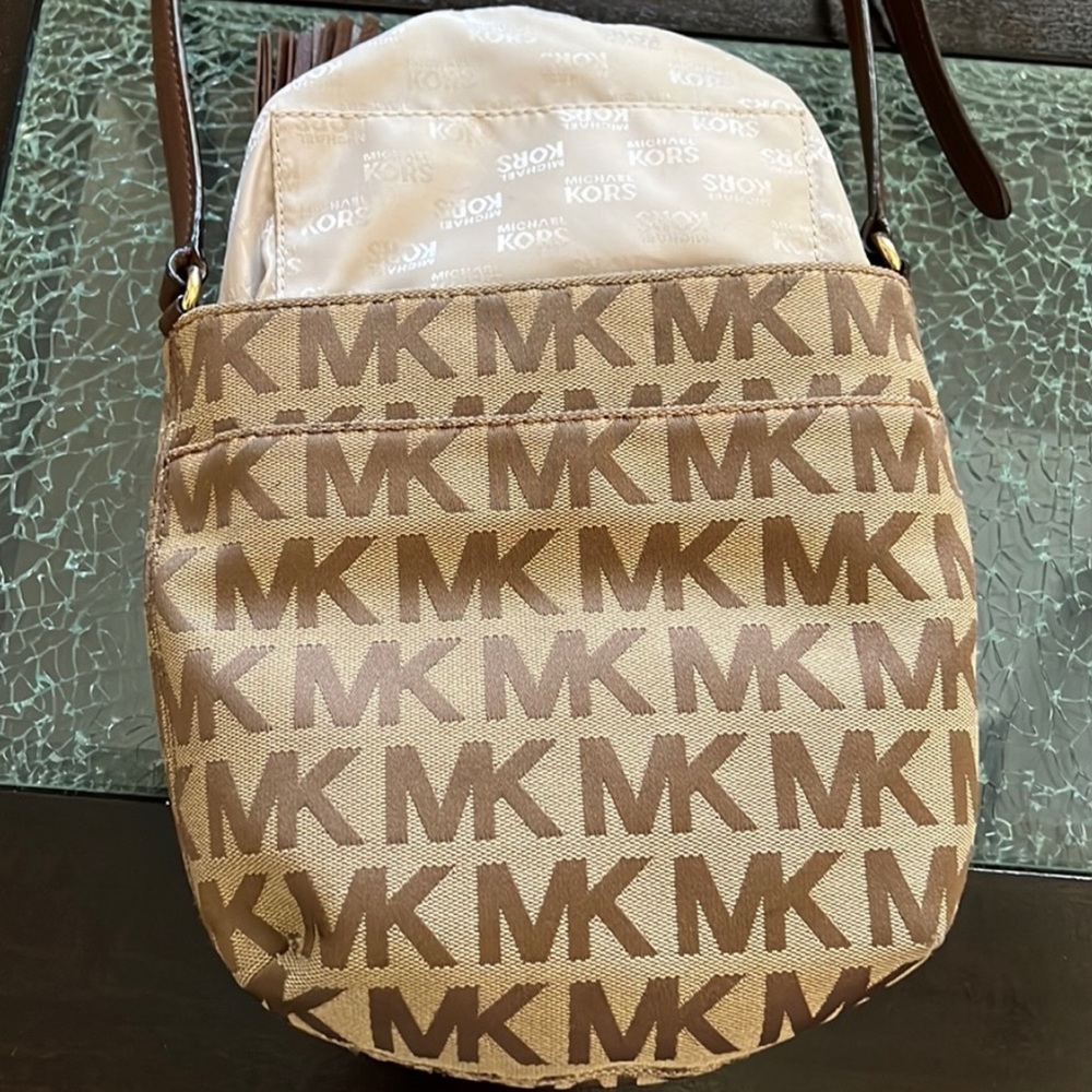 Michael Kors Mk Monogram Canvas Tassel Bucket Cro… - image 7
